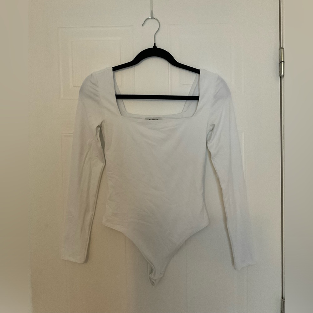 Aritzia Babaton Square Neckline White Bodysuit
